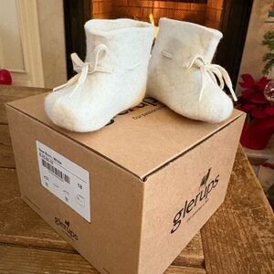 Glerups | Felt Newborn Baby Booties